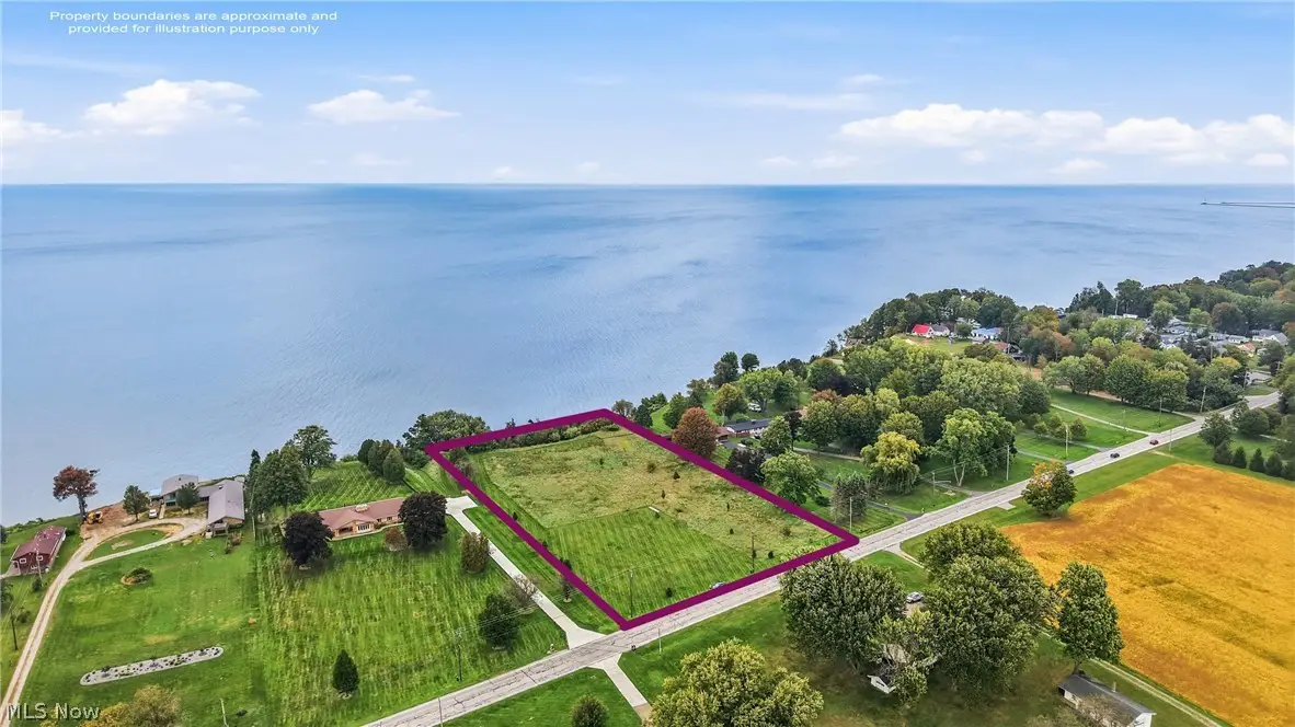 1256 Lake Road, Conneaut, OH 44030 - #1