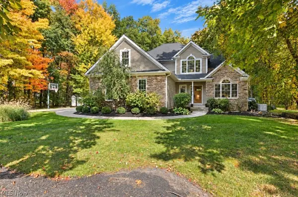 13537 Shirley Drive, Leroy, OH 44077