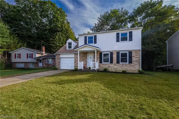389 Stonewood Street, Canal Fulton, OH 44614