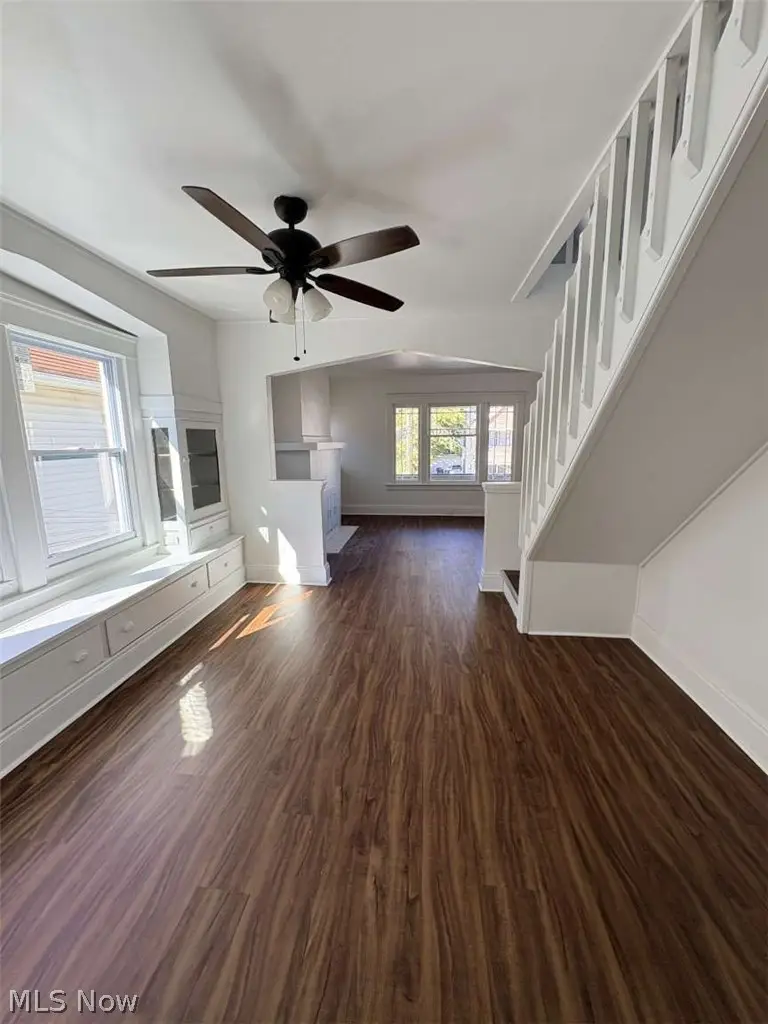 15814 Parkgrove Avenue, Cleveland, OH 44110 - #2