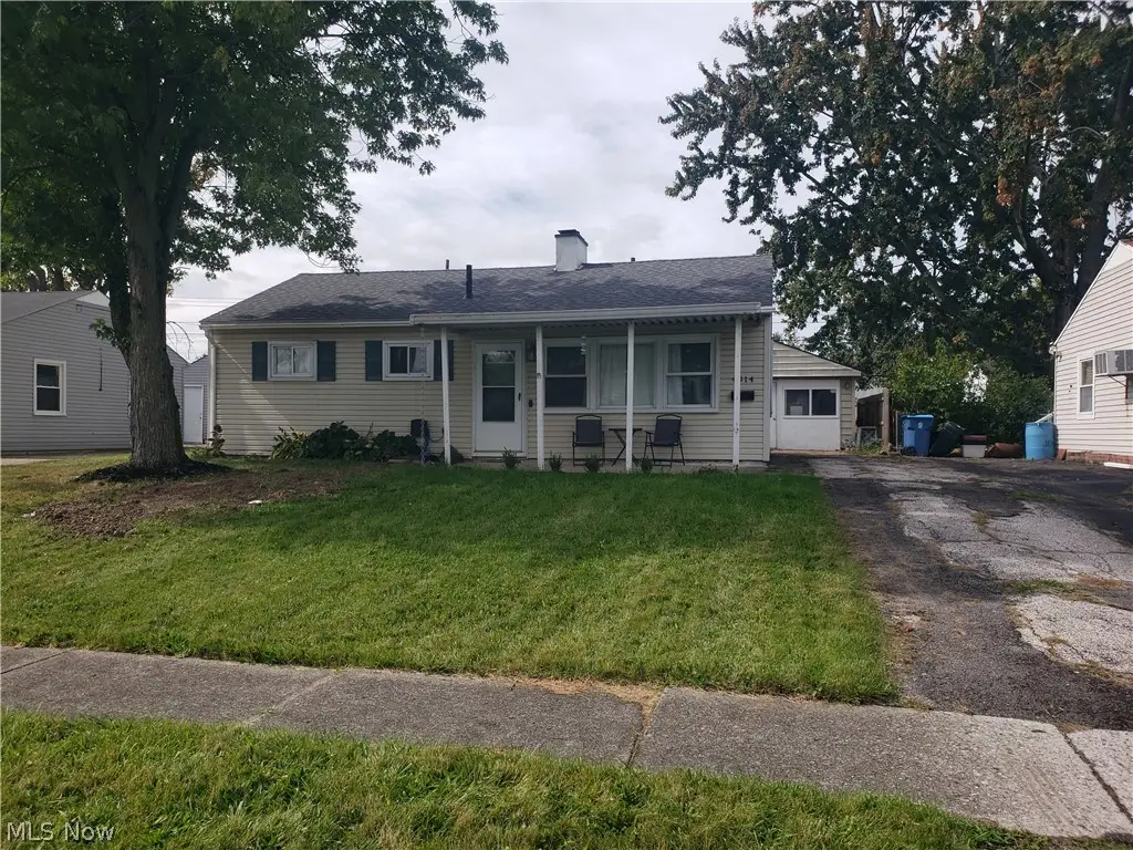 4314 Charleston Avenue, South Lorain, OH 44055 - #1