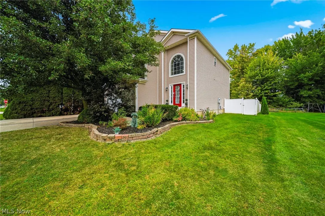 1121 Ashview Drive, Madison, OH 44057 - #1
