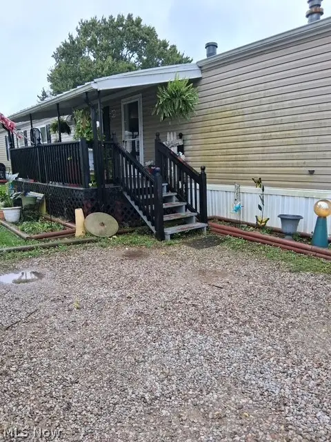 2870 Maysville Pike #9, Zanesville, OH 43701