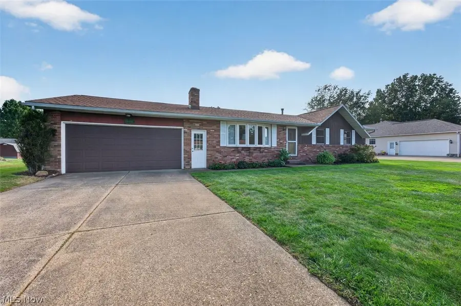 517 Concord Nw Street, Massillon, OH 44646 - #3