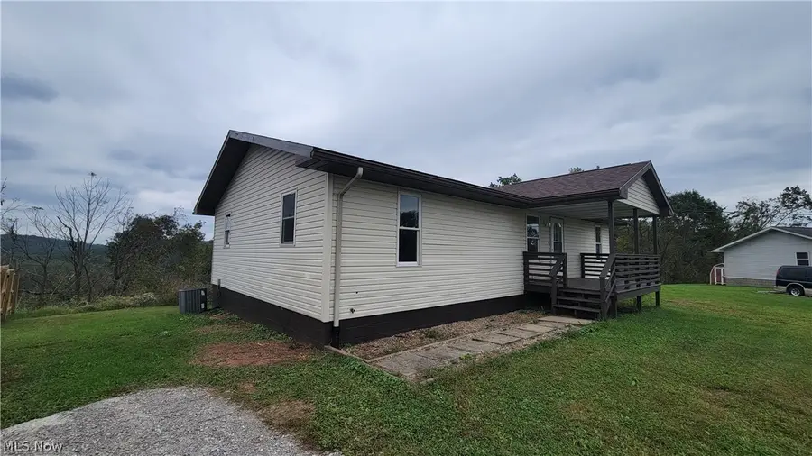105 Woodcrest Lane, Marietta, OH 45750 - #3