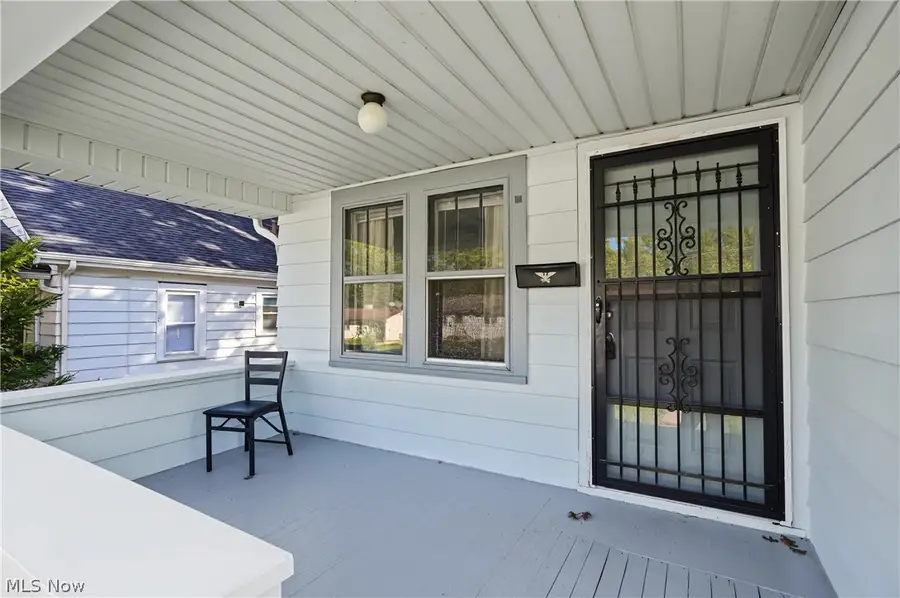 957 E Dewey Avenue, Youngstown, OH 44502 - #2