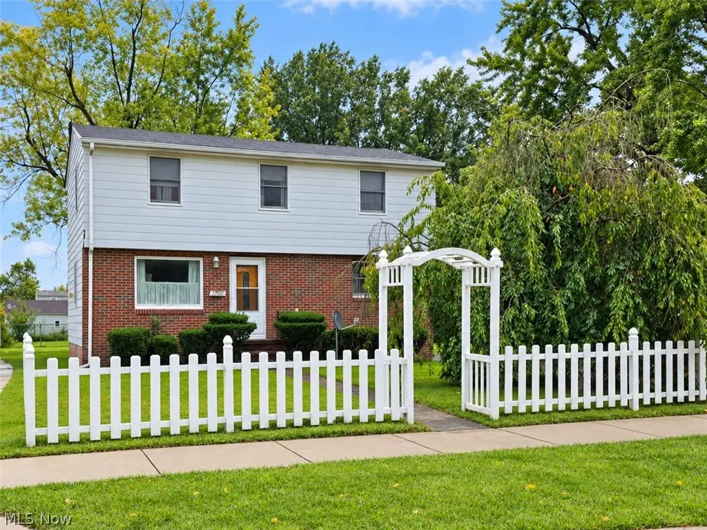 1760 Northfield Nw Avenue, Warren, OH 44485 - #1