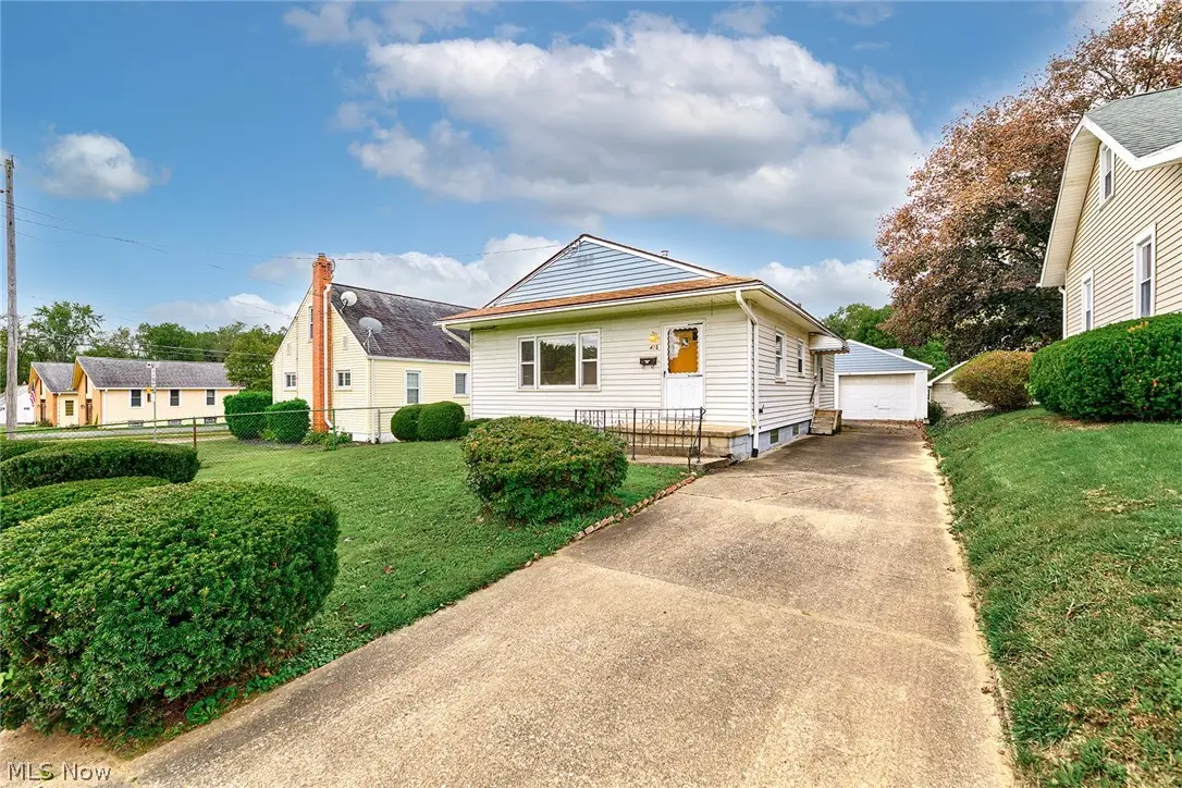 424 Tompkins Avenue, Akron, OH 44305 - #1
