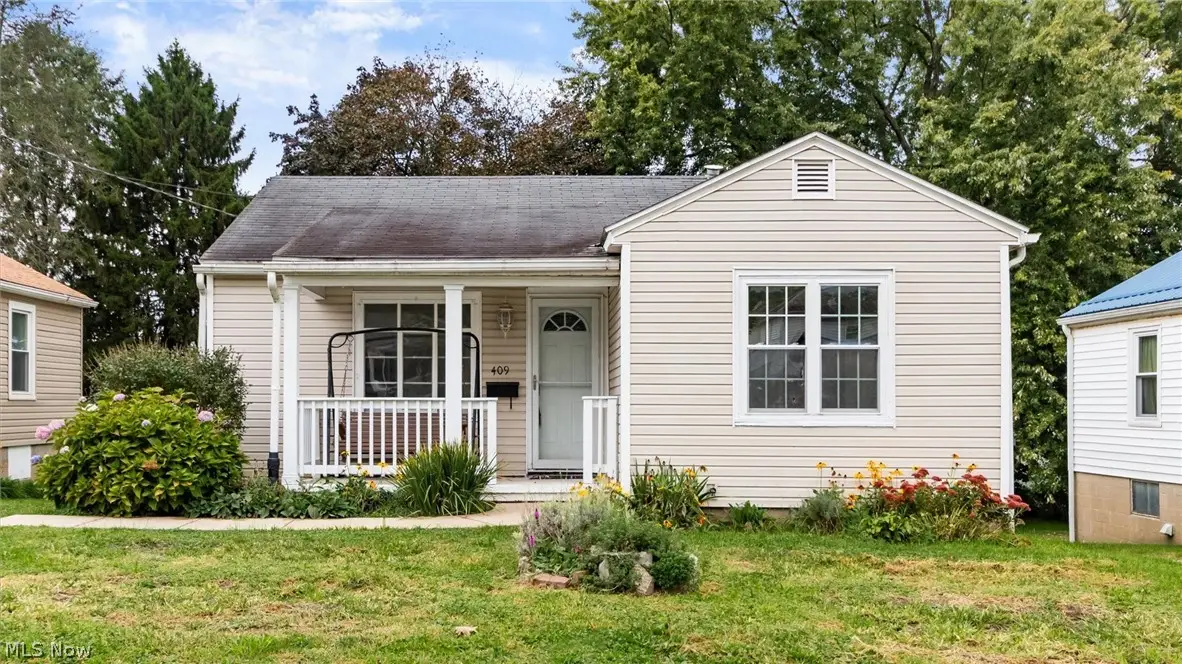 409 Smithfield Avenue, Zanesville, OH 43701 - #1