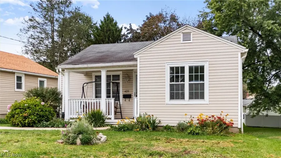 409 Smithfield Avenue, Zanesville, OH 43701 - #3