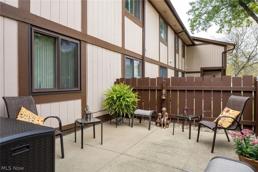 818 Kirkwall Drive, Copley, OH 44321 - #3