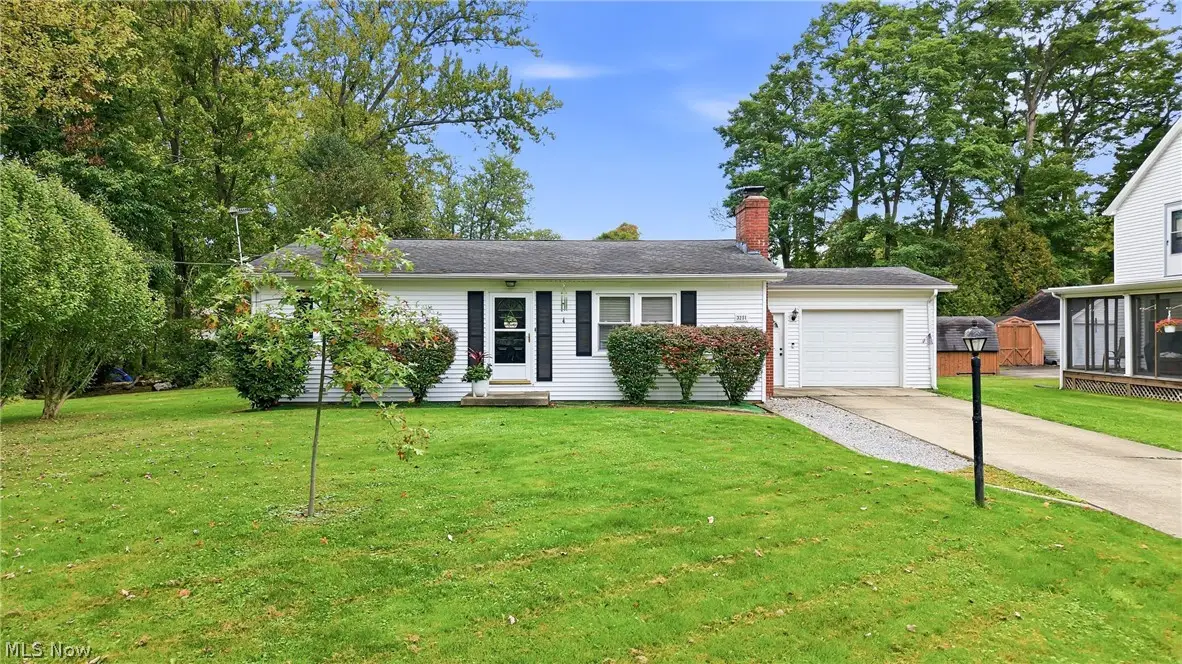 3251 Shadyside Drive, Hubbard, OH 44425 - #1