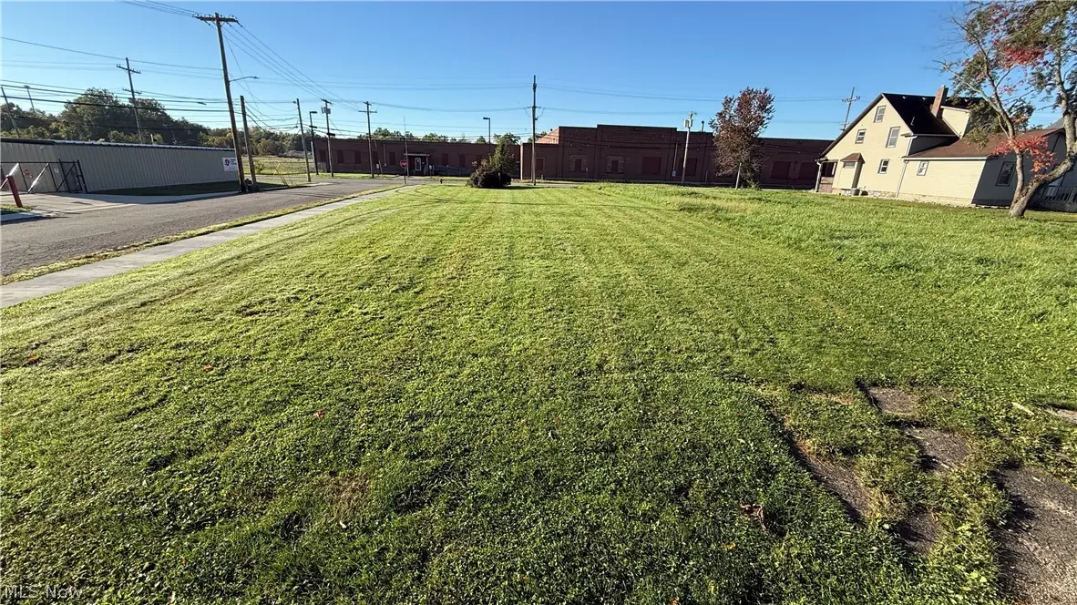 512 John Street, Niles, OH 44446 - #1
