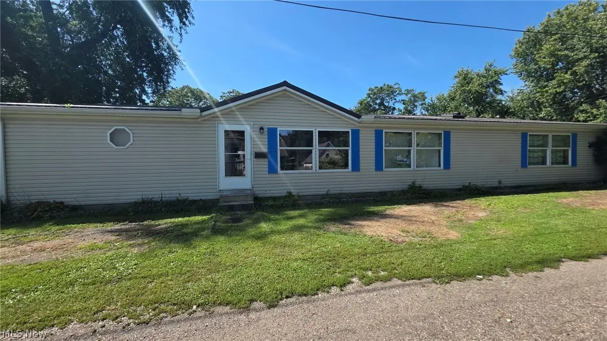 541 Allen Court, Coshocton, OH 43812 - #1