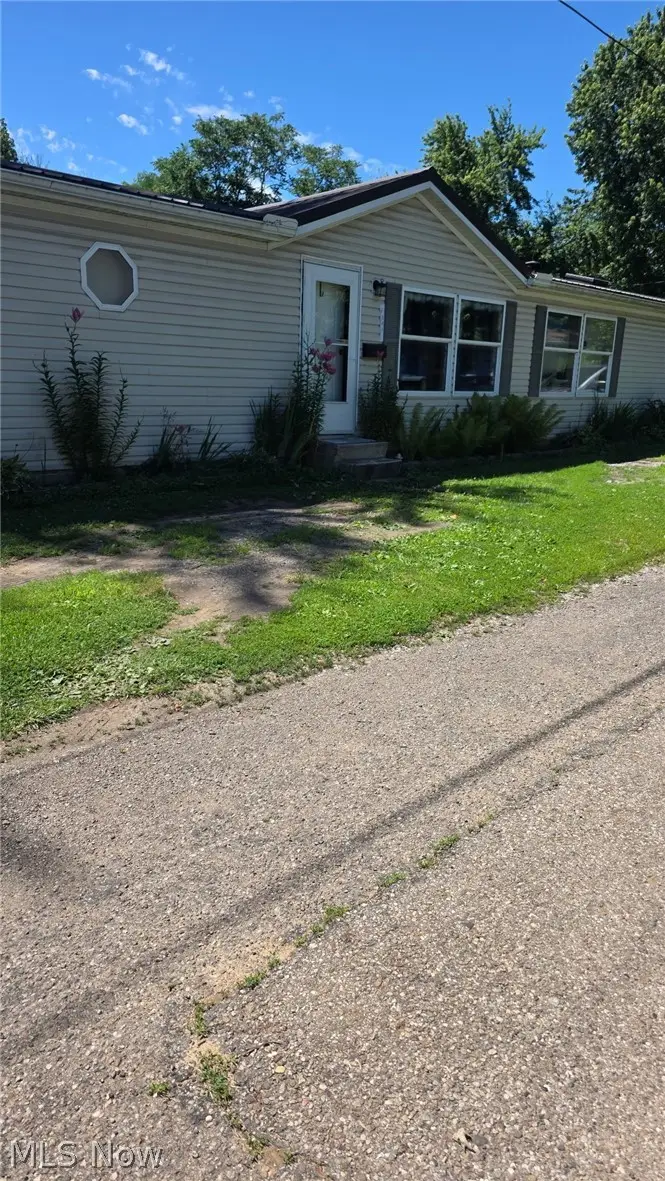 541 Allen Court, Coshocton, OH 43812 - #3