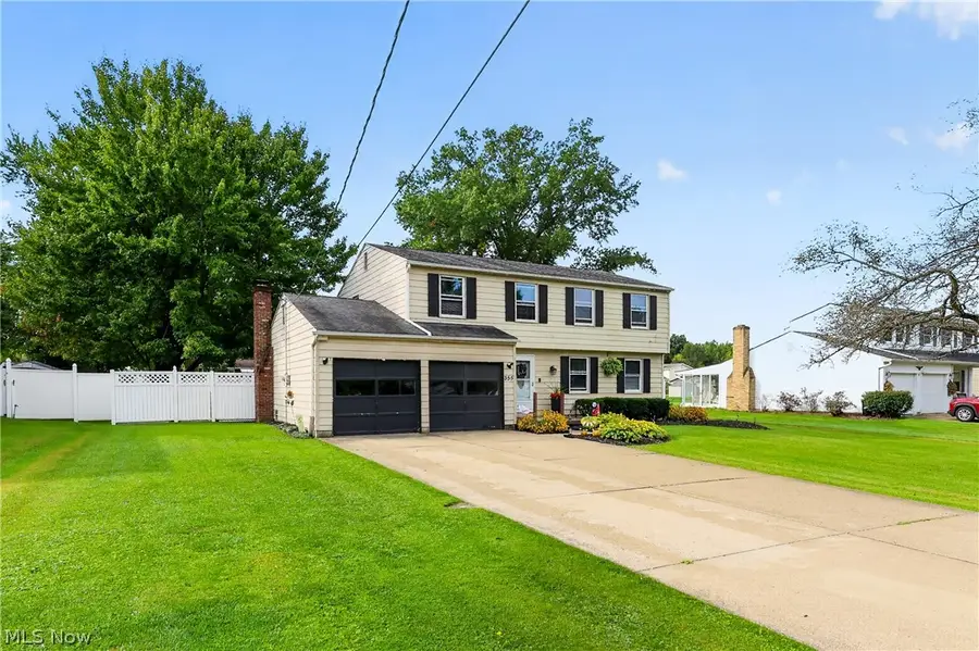 355 Earl Nw Drive, Warren, OH 44483 - #2