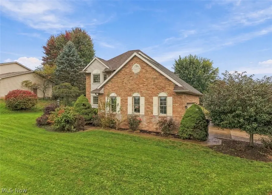 701 Glencarlyn Avenue, Louisville, OH 44641 - #3