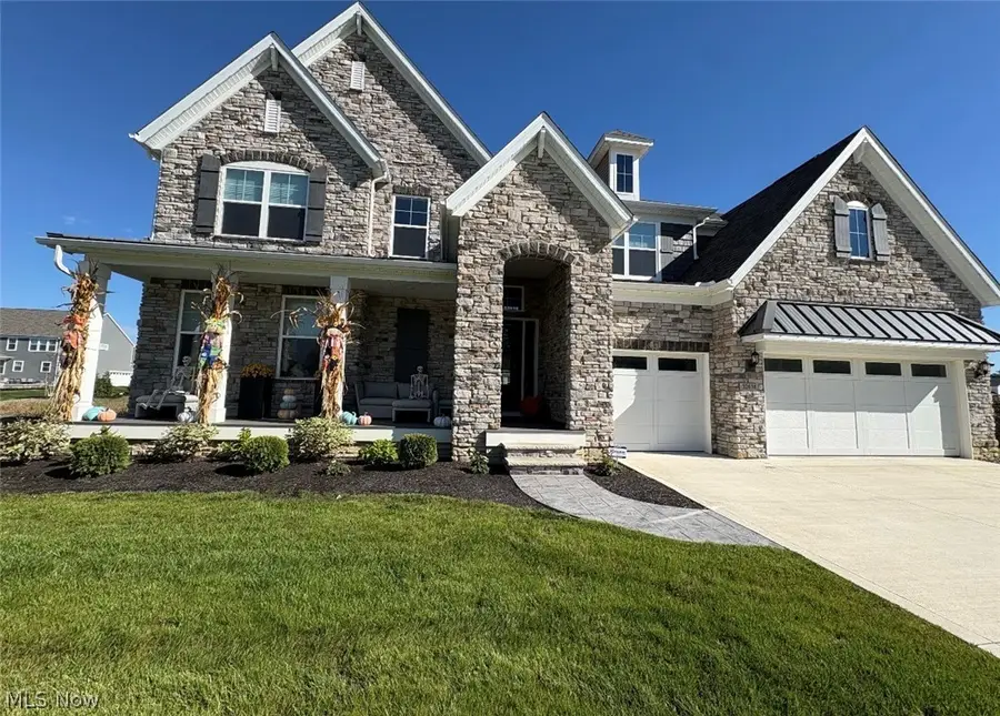32634 Royal Troon Drive, Avon Lake, OH 44012 - #2