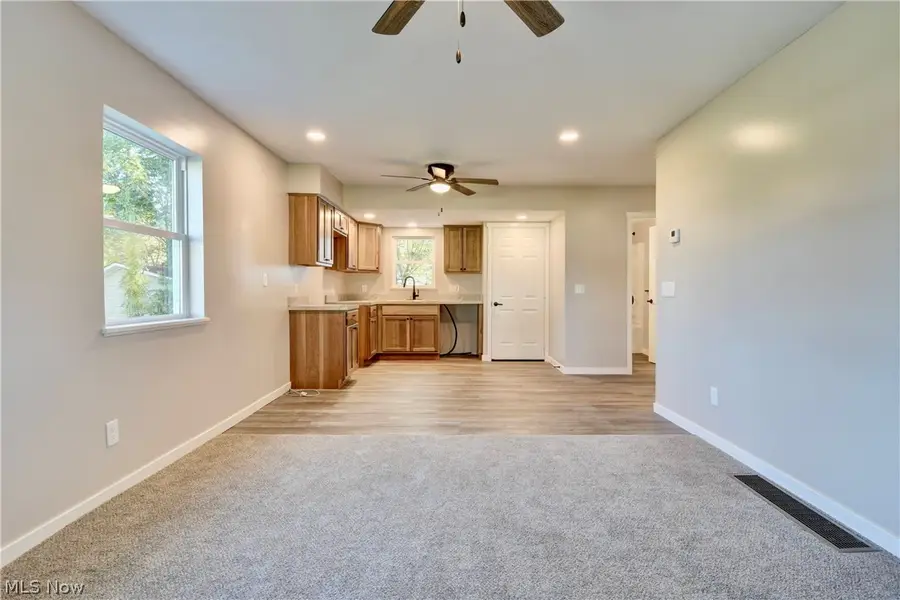 852 15th Nw Street, Massillon, OH 44647 - #3