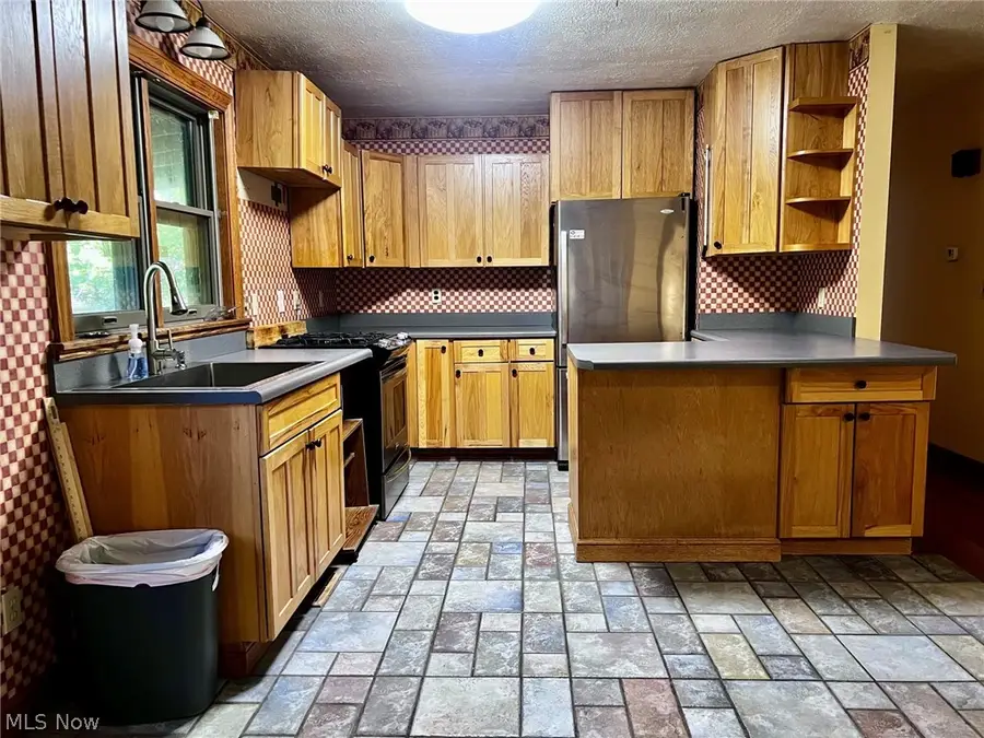 6160 Highland Avenue, Lordstown, OH 44481 - #2