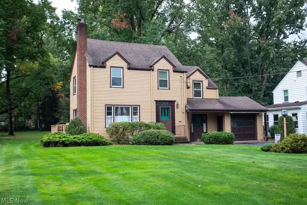 759 Golfview Avenue, Youngstown, OH 44512