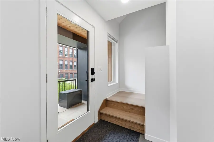 2104 Willey Avenue, Cleveland, OH 44113 - #3