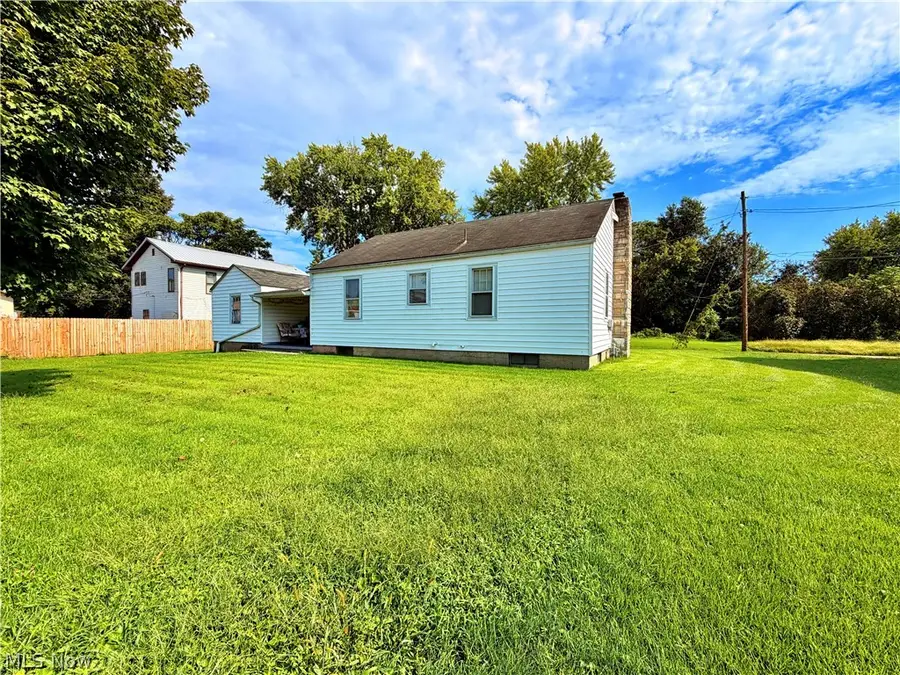 615 Lambert Street, Belpre, OH 45714 - #2