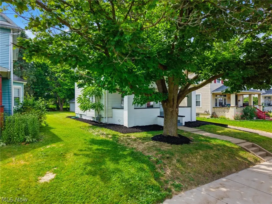 2321 S Arch S Avenue, Alliance, OH 44601 - #3