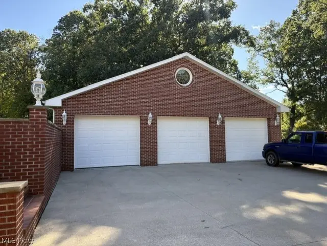 3146 County Road 43, Steubenville, OH 43952 - #3