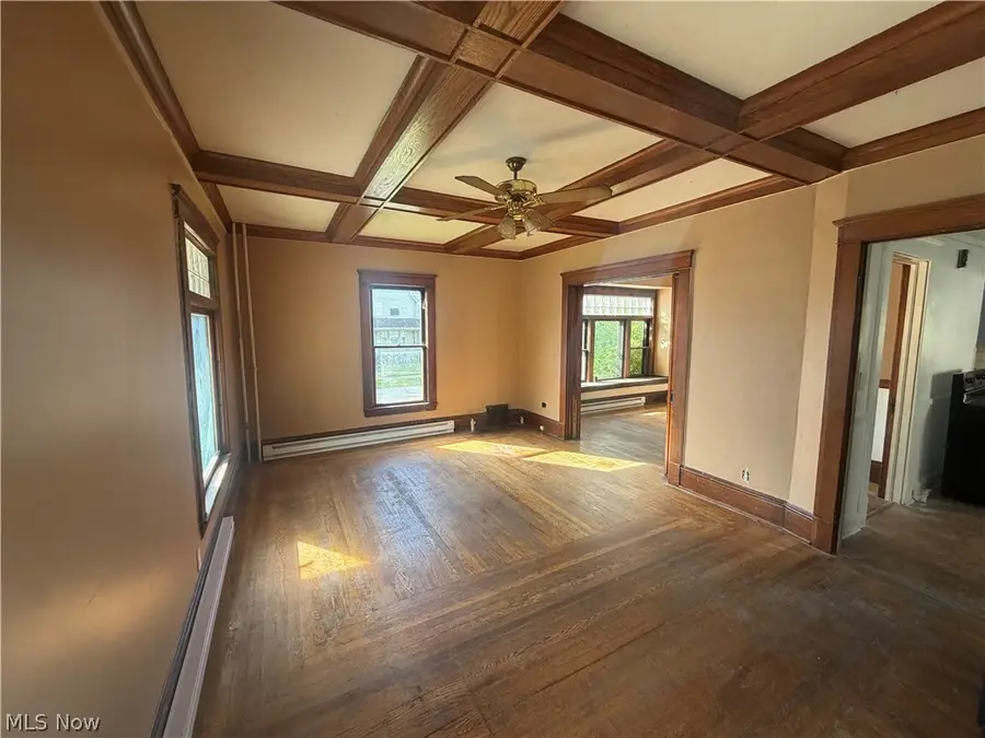 202 Prospect Street, Girard, OH 44420 - #2