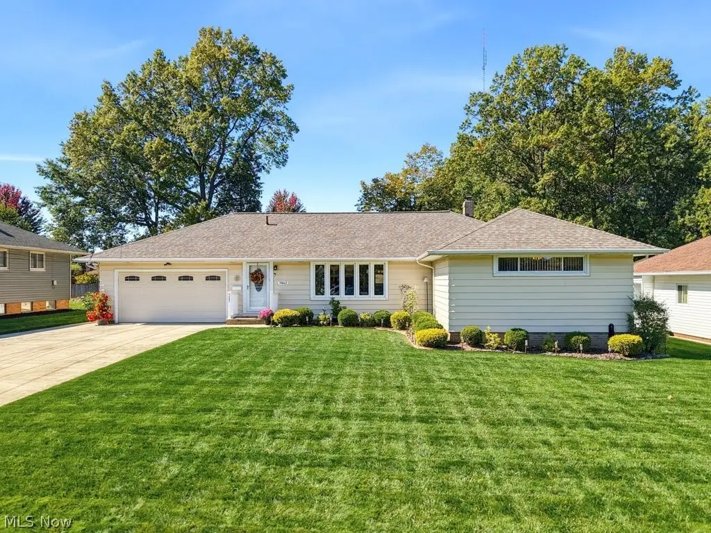 7462 Bradenton Boulevard, Parma, OH 44134 - #1