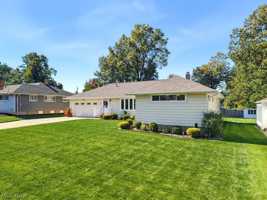 7462 Bradenton Boulevard, Parma, OH 44134 - #3