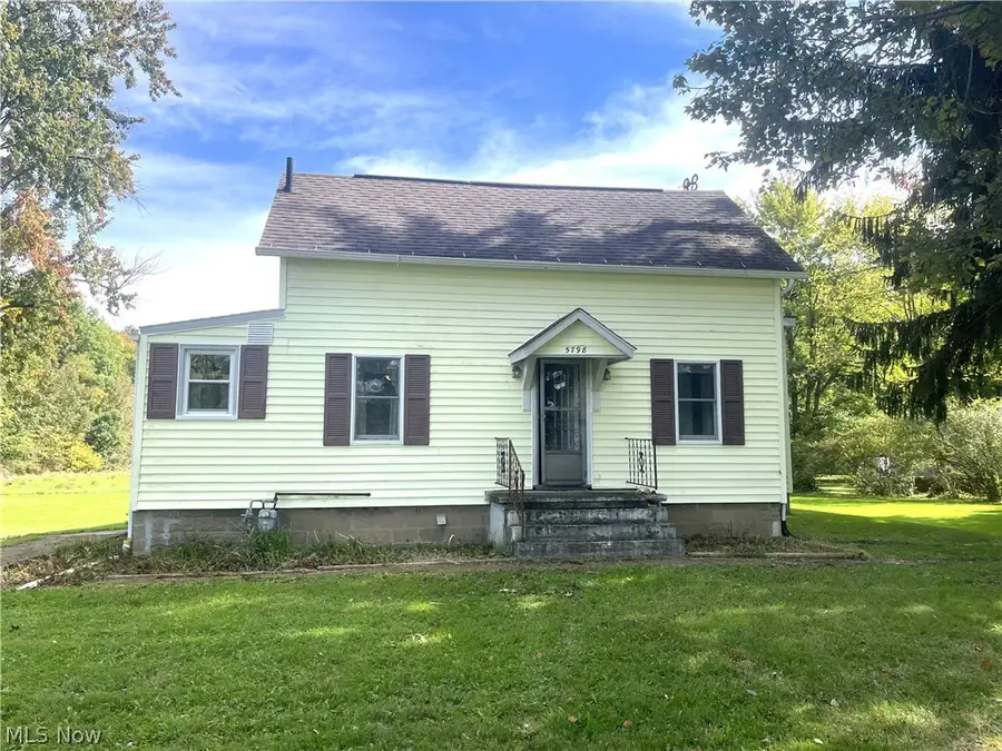 5798 Ridge Road, Cortland, OH 44410 - #3