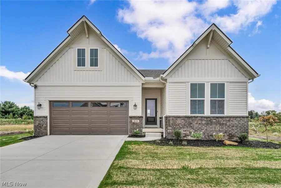 824 Colesbourne Circle, Green, OH 44685 - #2