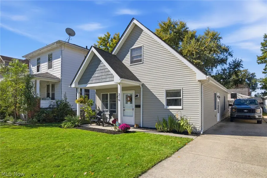 216 Longford Avenue, Elyria, OH 44035 - #2