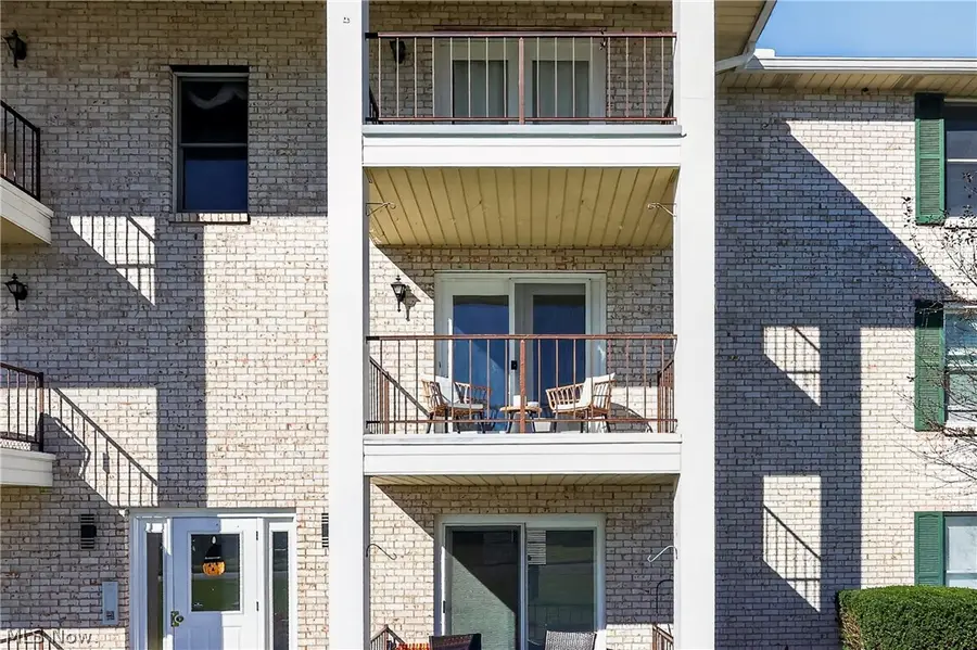 7350 Eisenhower Drive #4, Youngstown, OH 44512 - #2