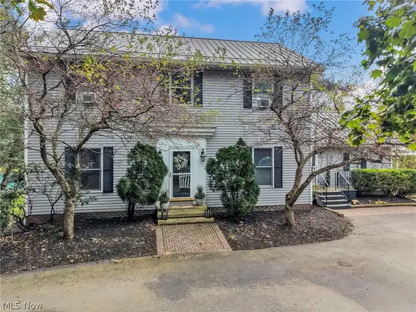 9625 Fox Lake Road, Orrville, OH 44667