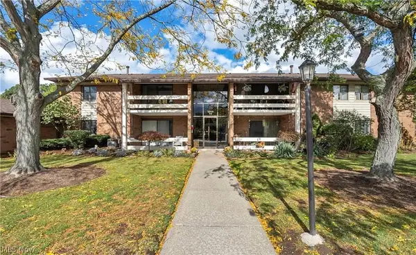 1263 Lost Nation Road, Willoughby, OH 44094