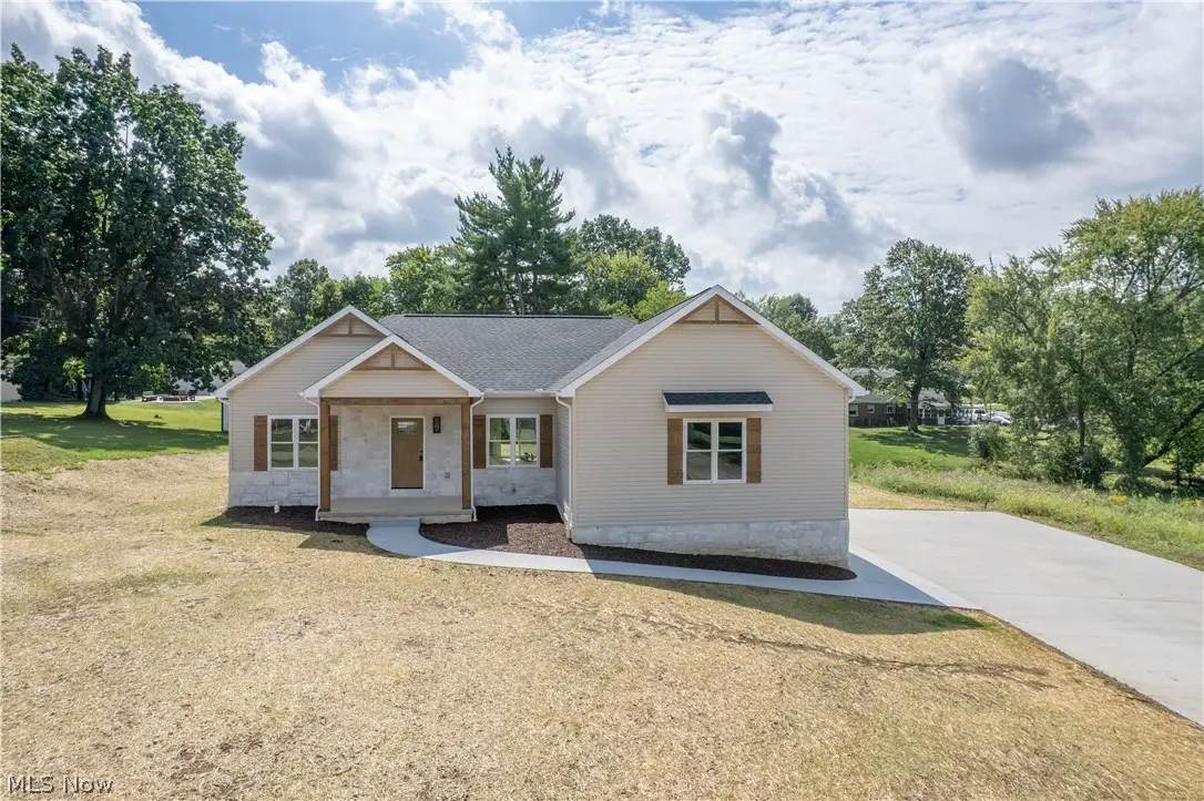 4327 Skycrest Nw Drive, Canton, OH 44718 - #1