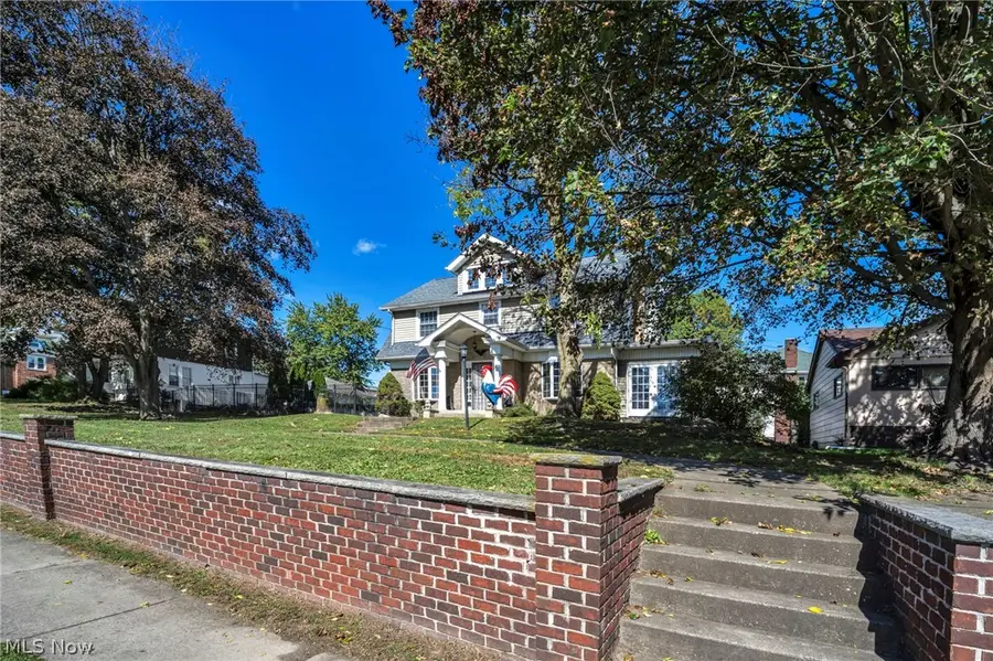 251 Norton Avenue, Barberton, OH 44203 - #2