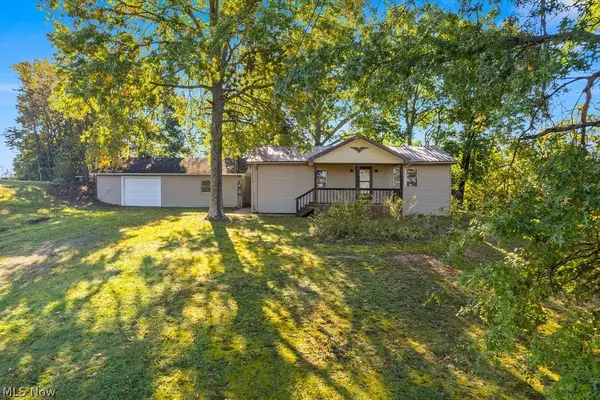 58 Rock Ridge Road, Mineral Wells, WV 26150