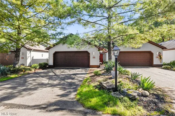 52 Pinewood Drive, Medina, OH 44256
