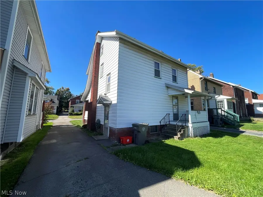 127 Manchester Avenue, Youngstown, OH 44509 - #3