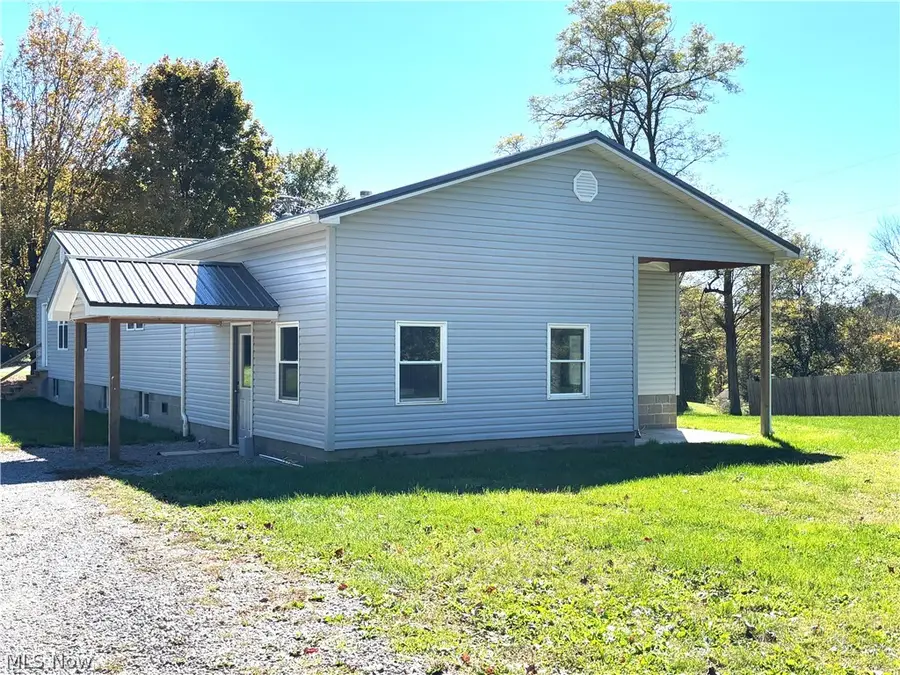 4585 Hawkins Road, New Waterford, OH 44445 - #2