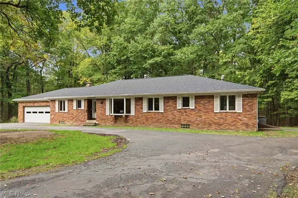 559 Houghton Road, Sagamore Hills, OH 44067