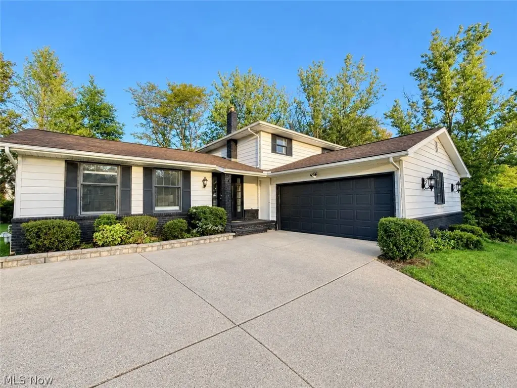 5880 Deepwood Trail, Solon, OH 44139 - #1