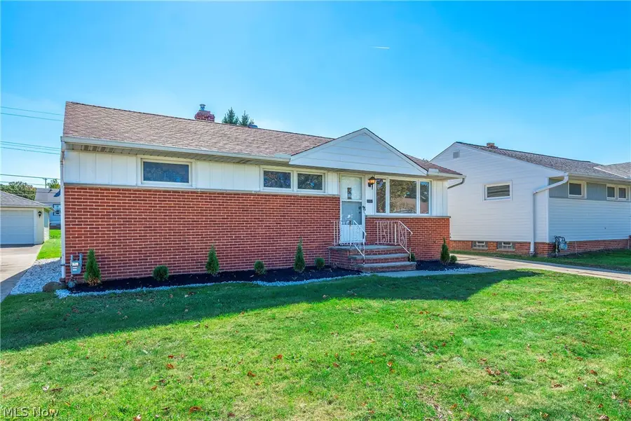 3323 Dellwood Drive, Parma, OH 44134 - #2