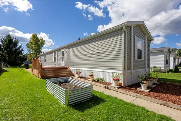 5974 Cleveland Rd #9, Wooster, OH 44691