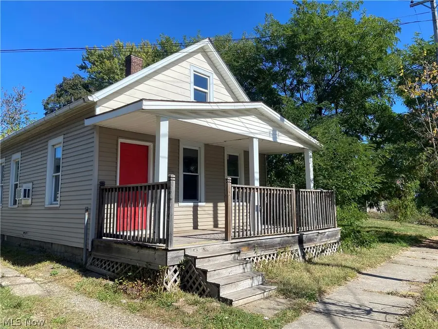 1172 Holmden Avenue, Cleveland, OH 44109 - #2