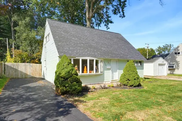 1928 Windsor Street, Cuyahoga Falls, OH 44221